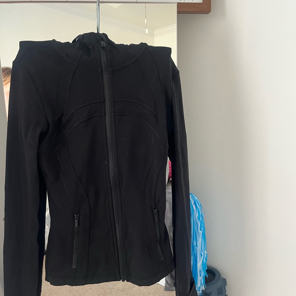 LULULEMON define jacket with hood